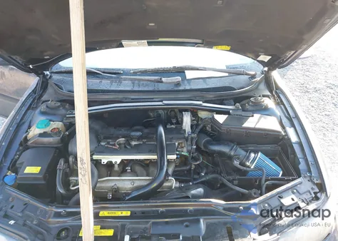 2003 Volvo S60 2.5T Awd из США, поврежденный, VIN YV1RH59H232255483